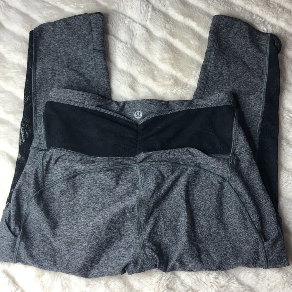 RARE LuluLemon Crop Leggings